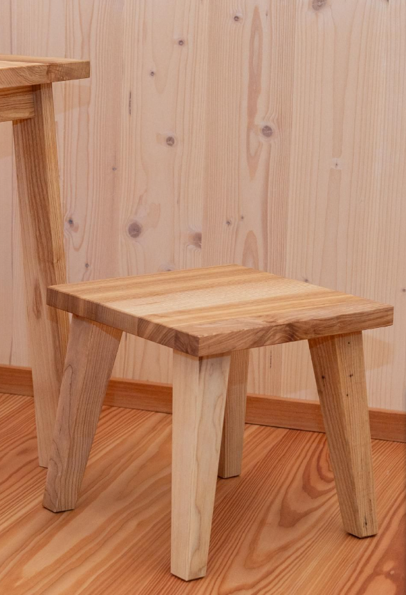 Kleiner Holz Hocker Kinderhocker aus Esche geölt - Schemel 27 x 27 x 27 cm